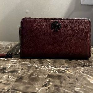 Tory Burch Taylor Zip Continental Wallet burgundy, and black, pebbled Leather